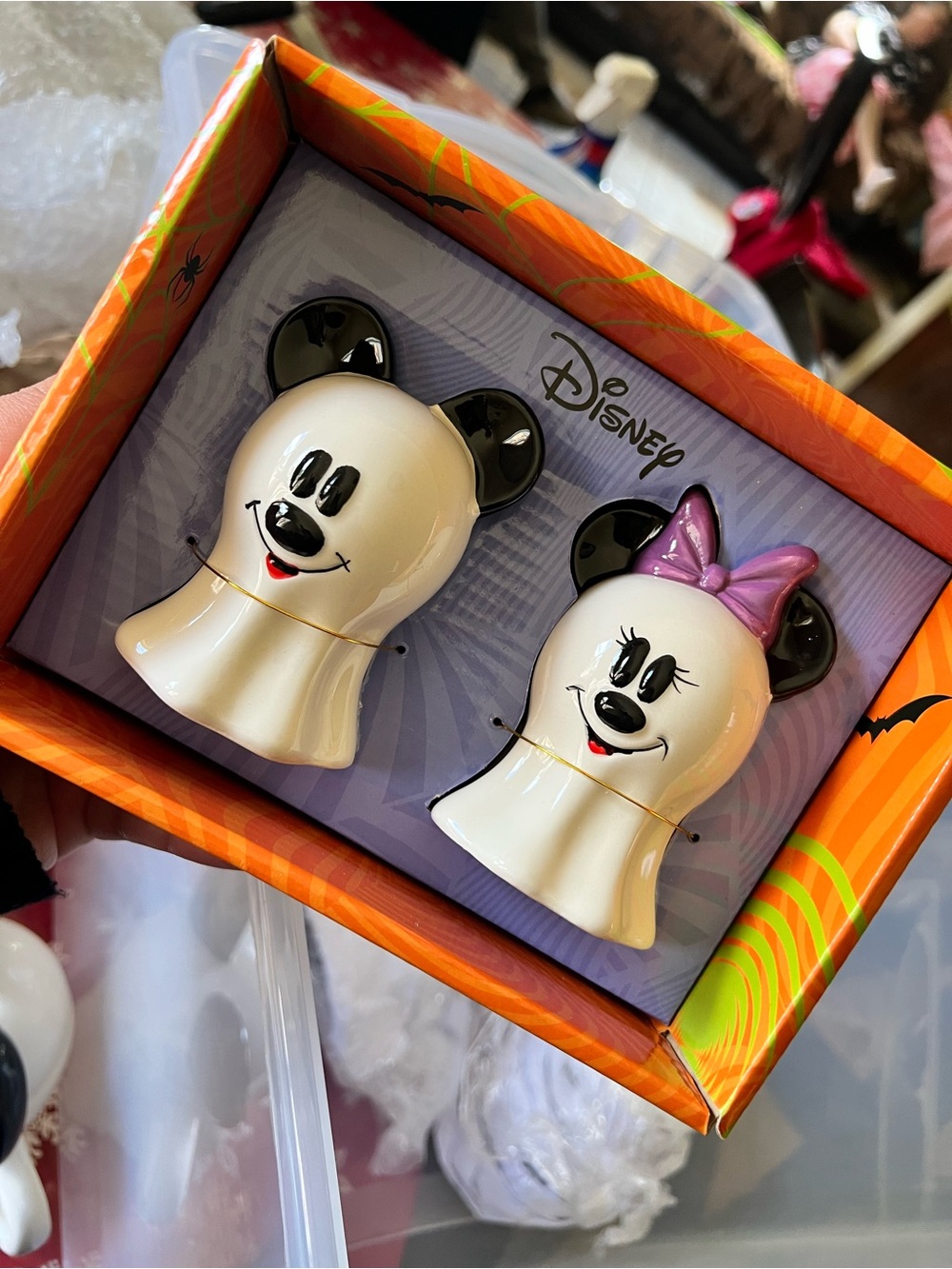 DISNEY MICKEY AND MINNIE MOUSE GHOST HALLOWEEN SALT AND PEPPER SHAKERS